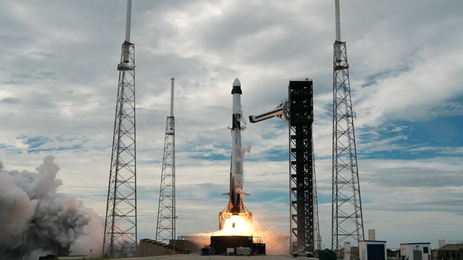 NASA (lanzamiento Crew-13)