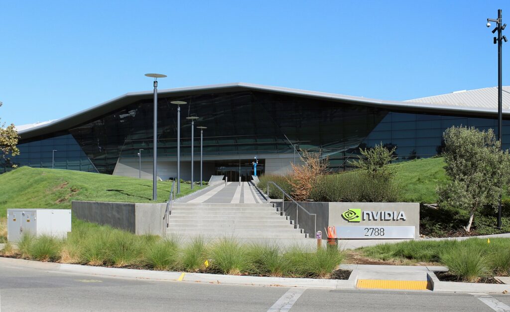 SpaceX negocia 40.000 millones de dólares de deuda para comprar chips de Nvidia