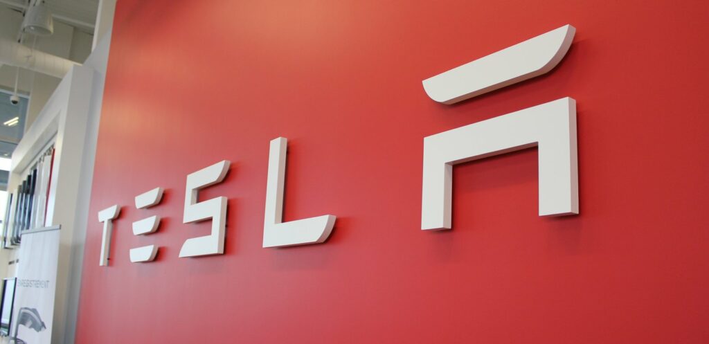 Tesla Q3 2026: 486 532 livraisons, au-dessus du consensus auto